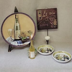Wine & Grapes Decor Bundle, Plate, Coasters, Hook & MORE